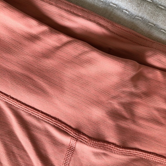 Outdoor Voices Techsweat Flex Leggings 7/8 - Picture 4 of 4